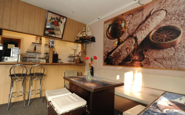 Hostel Jedro