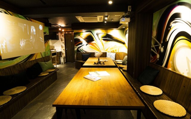 R Hostel Namba South