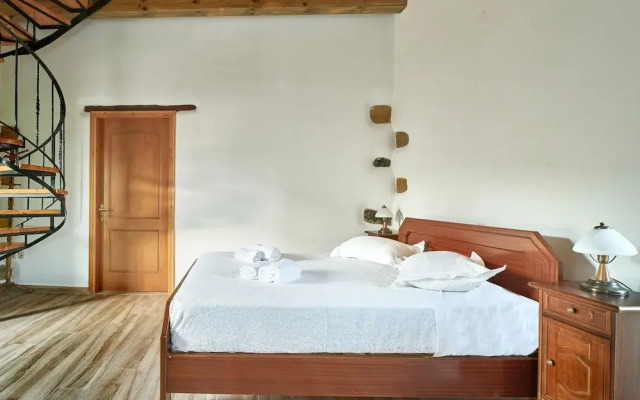 Achilleas Apartments