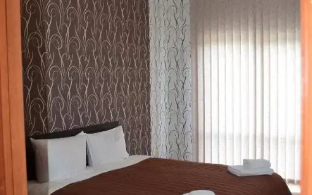 SunLake Hotel Osokorki