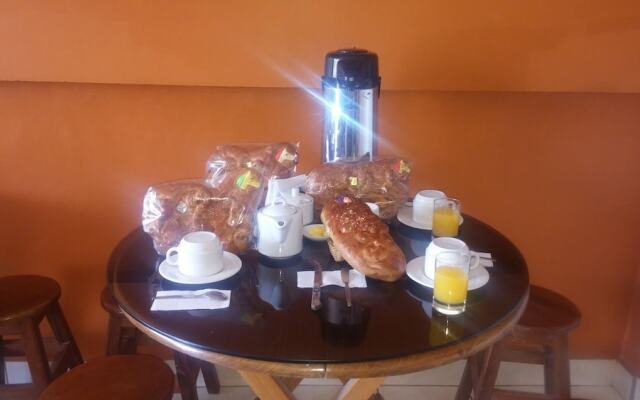 Hospedaje Keros Bed & Breakfast