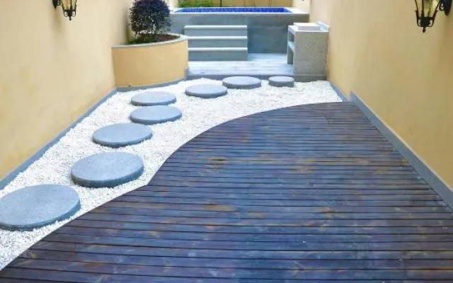 Xana Hotelle Hotel (Zhengzhou Yijia Jiaju Wangzhai Subway Station)