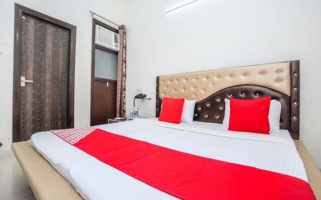 OYO 24851 Hotel R Continental