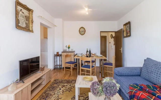 Nice Apartment in Funtana With Wifi and 1 Bedrooms