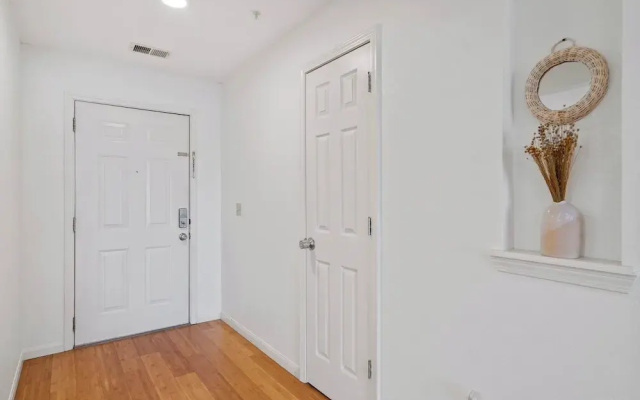 Foothills Walk-in - On-site Amenities