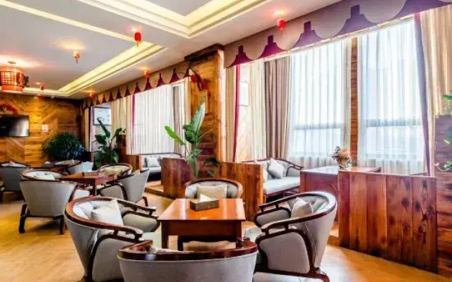 Fenghuangge Hotel