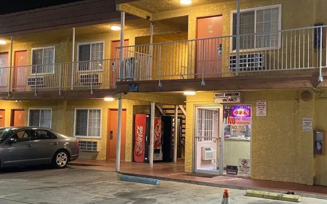 SimpleStay Suites - San Bernardino