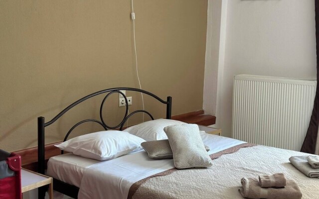 Luxury City Center Apartment
