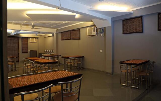 FabHotel Infinity Nest Sushant Lok