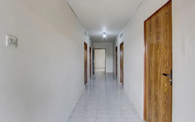 SPOT ON 93717 Nayus Homestay Syariah 4