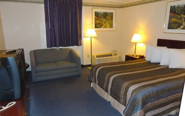 Budget Host Inn & Suites