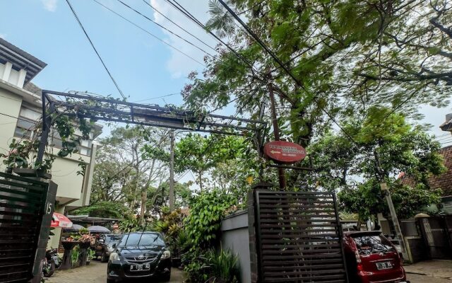 ZEN Rooms Basic Sultan Tirtayasa