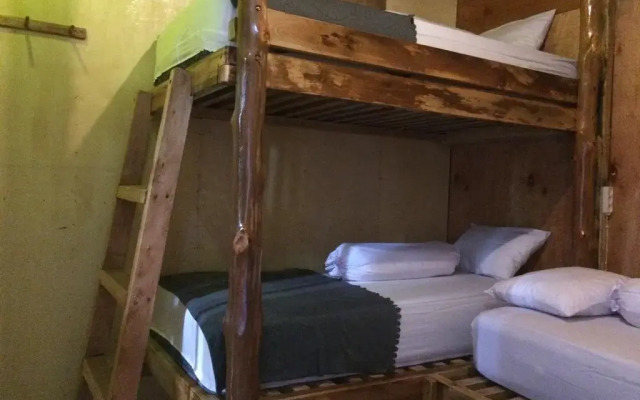 Mentawai Bagus - Hostel