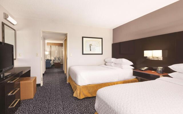 Embassy Suites Louisville East