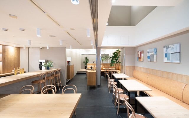 Cafe Minimal Hotel Our Our - Hostel