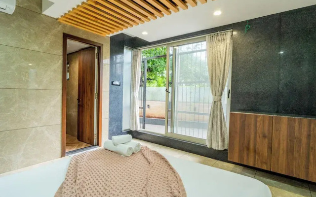 Alaya Stays 3-BHK with Pool near Khandala Hills - Imperial Serenia