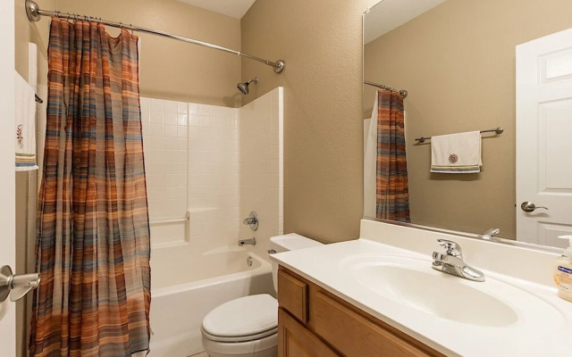 Ravenswood Retreat 3 BR by Casago