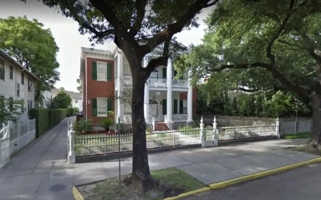 Hubbard Mansion B&B