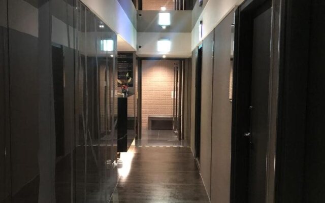 Open Room Hotel