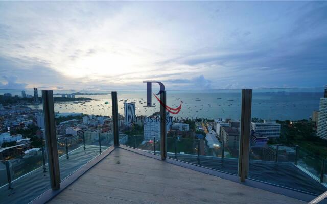 The Base Central Pattaya BY U Plus