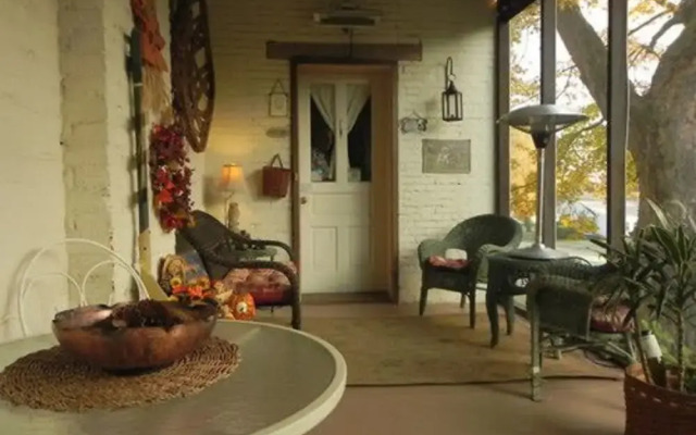 The Pines of Dresden B&B