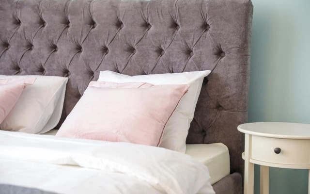 Color Apartments Eugen Carada St