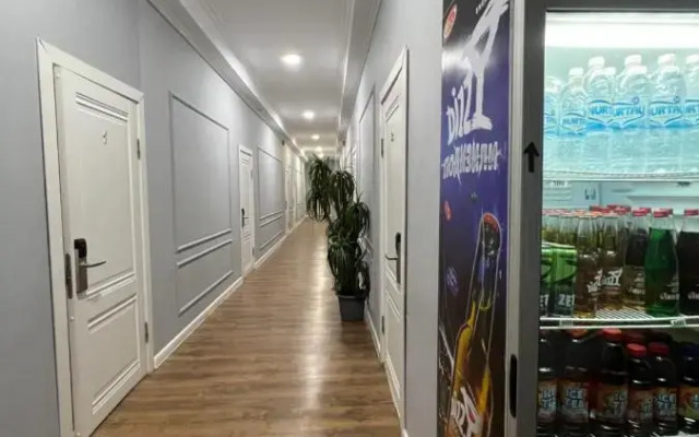 Hotel Nomad