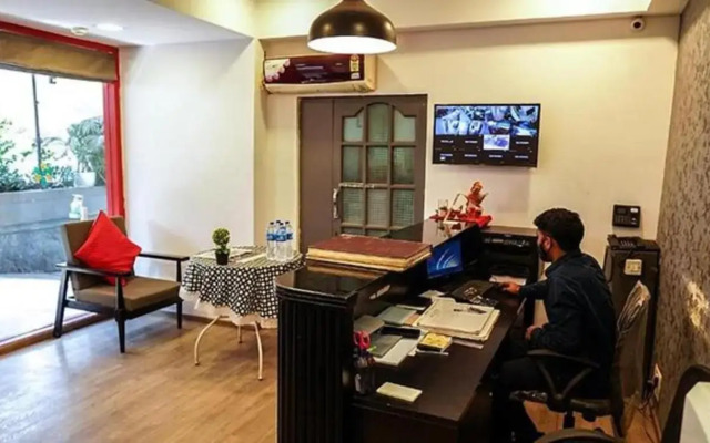 Fabexpress Highway Residency