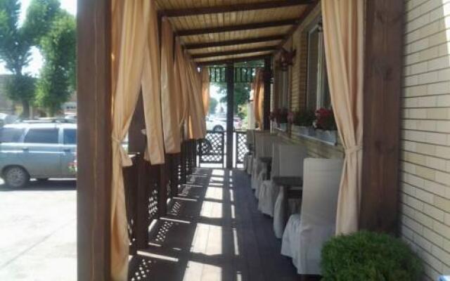 Отель Лабиринт1