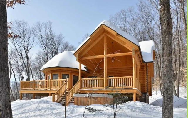 Chalet Deer Lodge