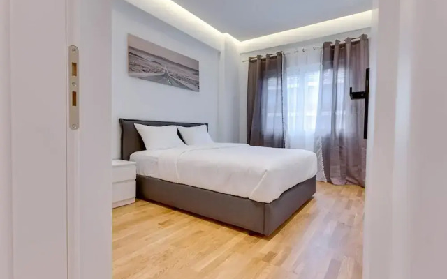 Elegant Flat 5 Walk to Metro Panormou