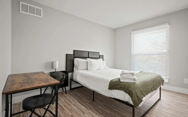 A Unique 2BR 2BA Stay