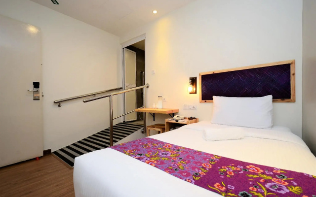 Artisan Eco Hotel