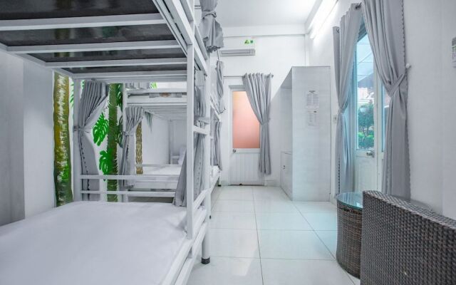 SPOT ON 957 Hue Corner Hostel
