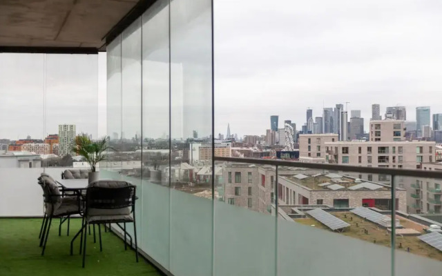 The Thames Collection