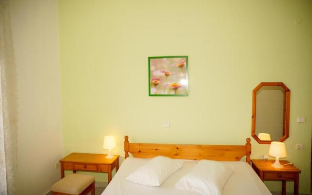 Irida Hotel