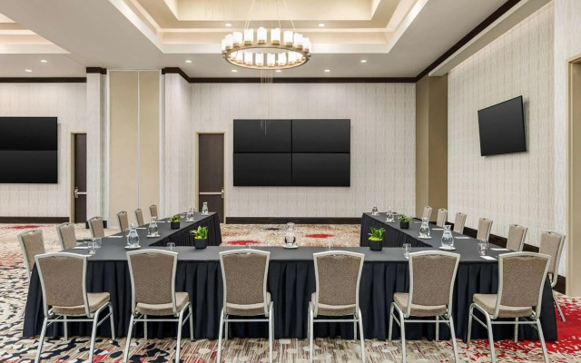 Embassy Suites by Hilton Round Rock