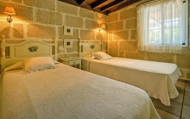 Holiday home in Malpais de Candelaria with a garden