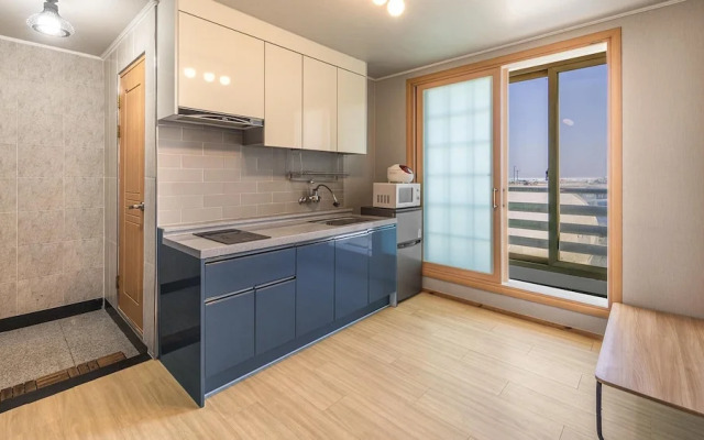 Gangneung Basecamp Pension