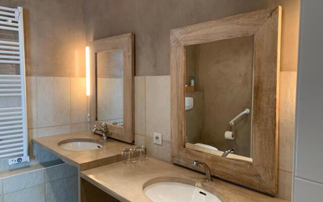 Le Clos de la Court d Aron