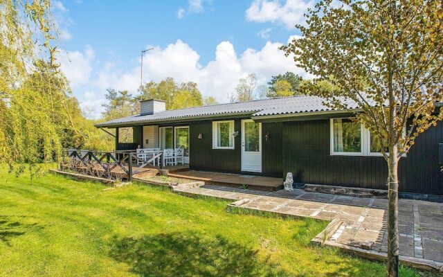 Spacious Holiday Home in Hovedstaden Near the Sea