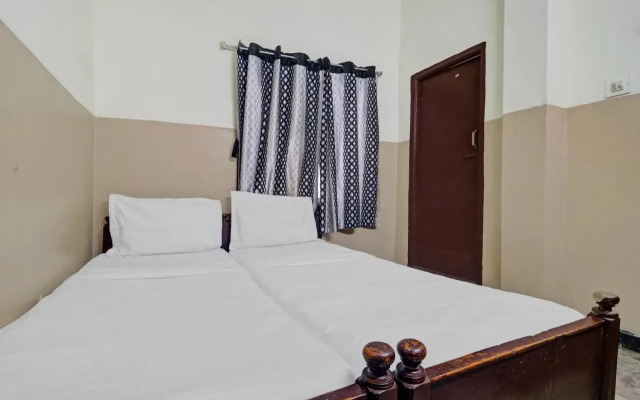 Spot On 804524 Sri Sai Lohith Lodge