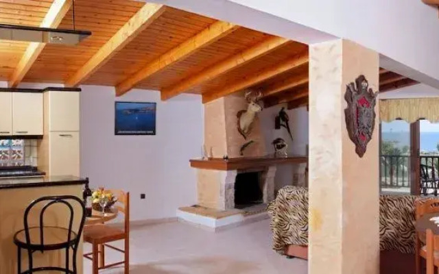 Karavanos Apartments