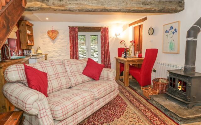 Beckfold Cottage