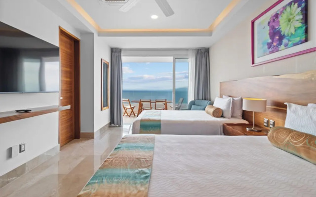 Blue Horizon Luxury Condo