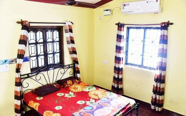 Maanvi Holiday Home