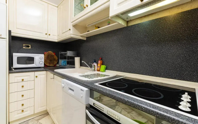 Spacious 2-Bedroom Maisonette in City Centre