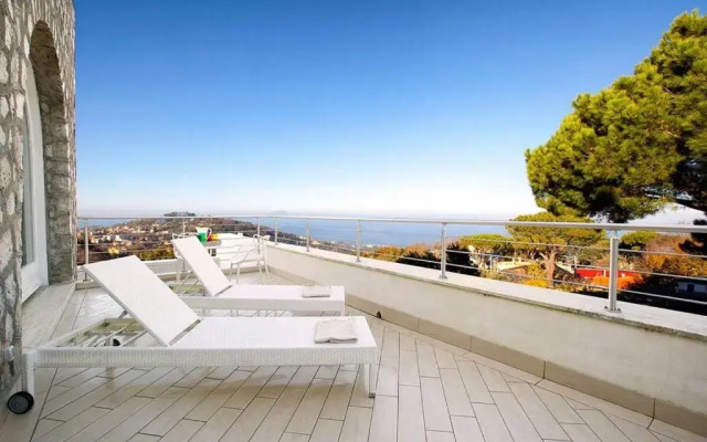 Villa Daniela With Swimming Pool