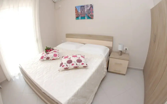 Wave Apartments Sarande