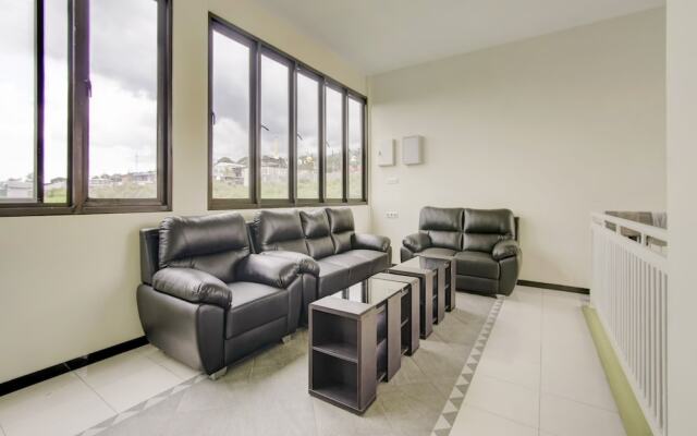 OYO 1024 Palem Asri Residence Syariah